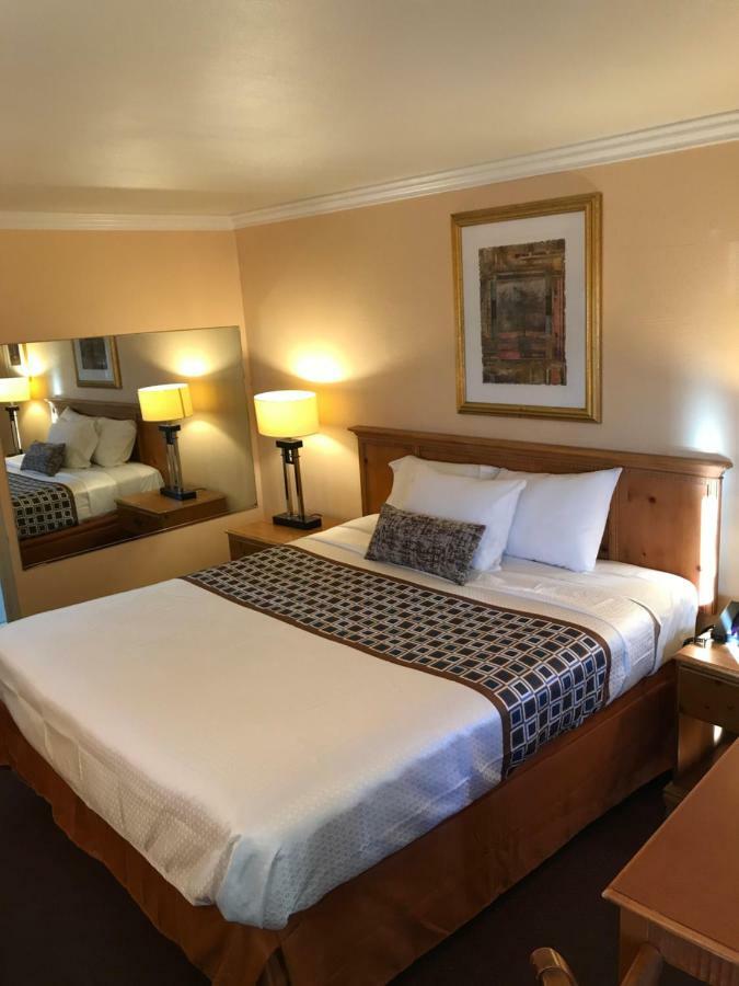 Sands Motel Riverside Bagian luar foto