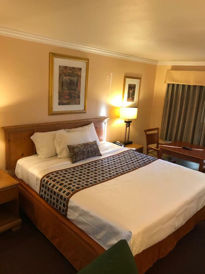 Sands Motel Riverside Bagian luar foto