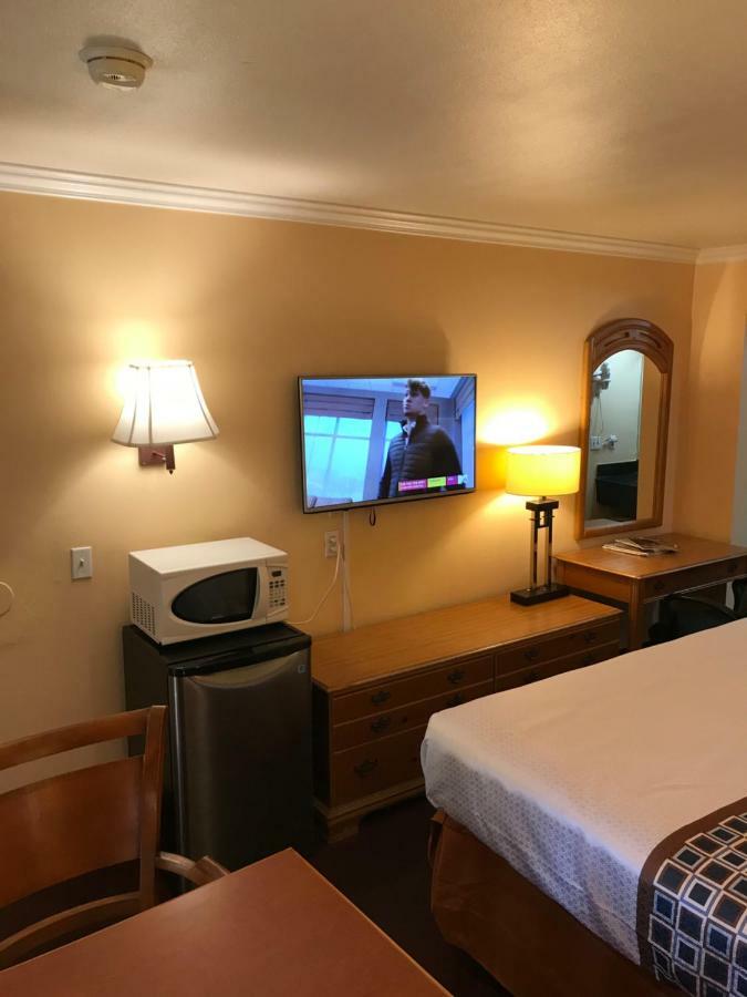 Sands Motel Riverside Bagian luar foto