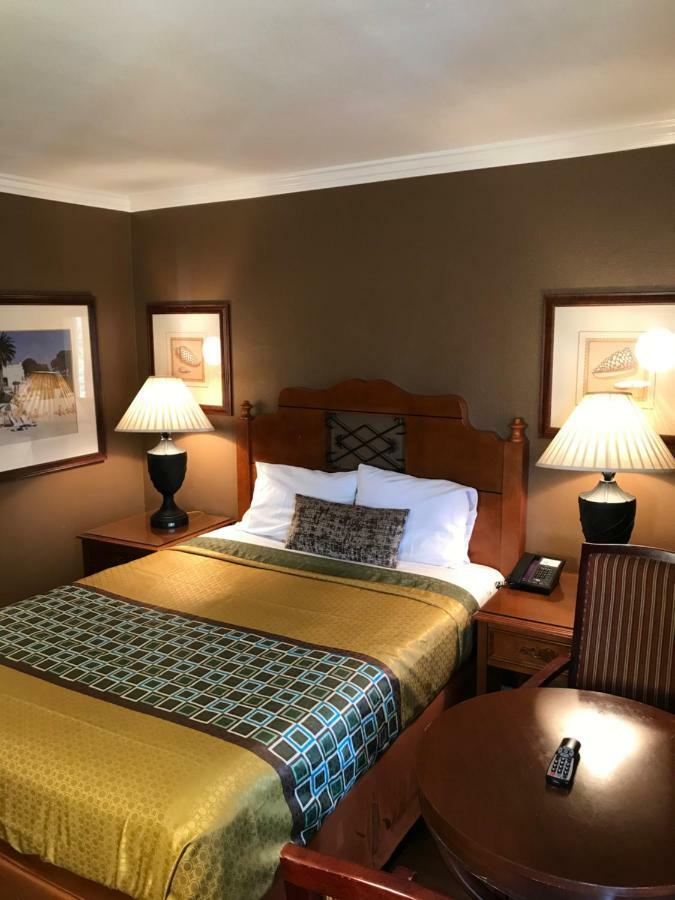 Sands Motel Riverside Bagian luar foto